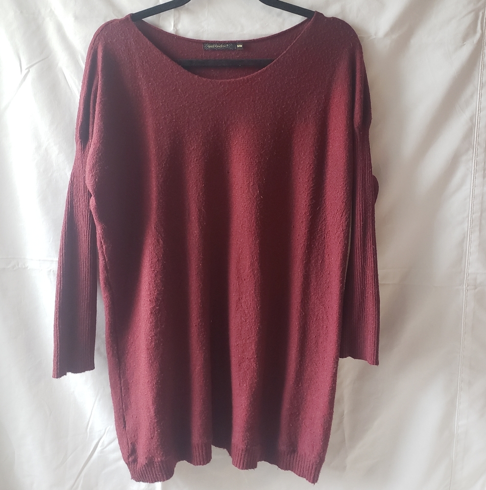 Maroon / Burgundy Sweater